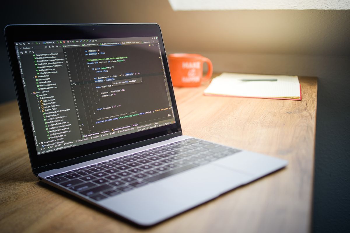 Bir web projesi için bilgisayar çalışma ortamı